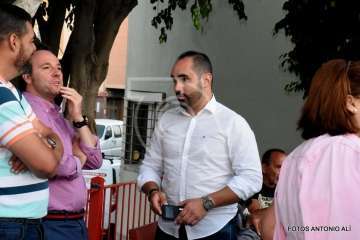 Daniel Castellano da el pistoletazo de salida a las fiestas de El Caracol (Foto Antonio Alí)